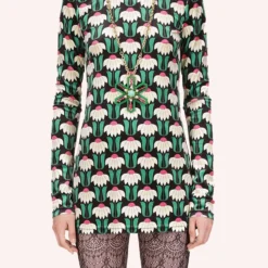 Anna Sui Burst Pendant Necklace -Anna Sui Store 623C75 img02closeKeranLu 15a943da c438 442b 8a88 468ee35c085d