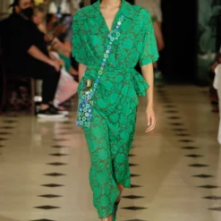 Anna Sui Bird Of Paradise Shirt Dress -Anna Sui Store Look8 scaled